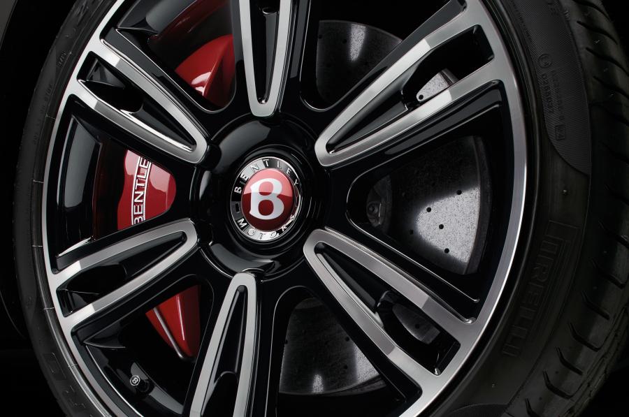 Колеса Bentley Flying Spur V8 S 2016 года  (фото 11 из 14)